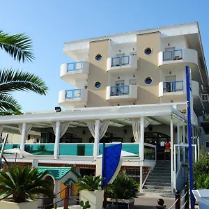 **** Otel Vienna İtalya